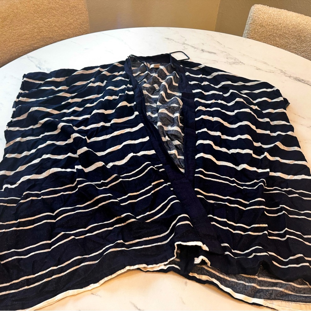 Navy/ white linen kimono
